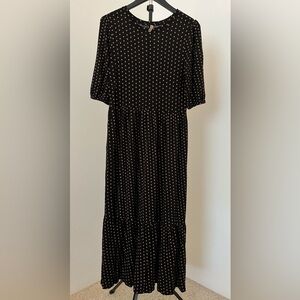 Chic Black Polka Dot Midi Dress from Soyaconcept